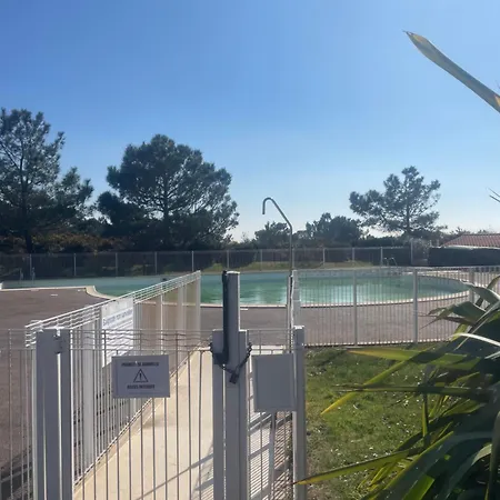 T2 Plein Sud Aux Sables D'olonne Apartmán *